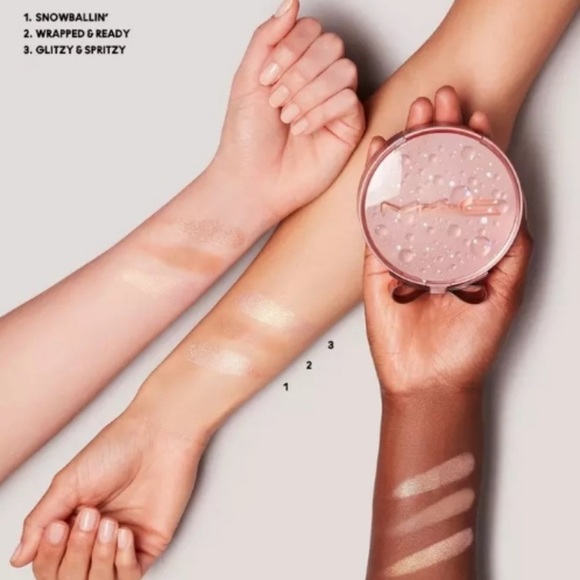 (BNA) NEW MAC Effervescence Extra Dimension Face Compact Light, New in Box - Picture 2 of 8